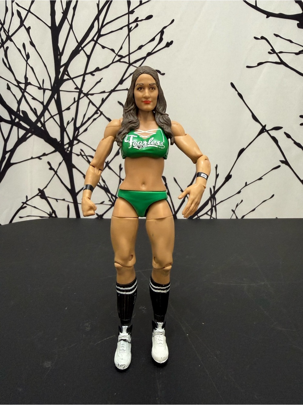 MATTEL WWE ELITE NIKKI BELLA DIVA WRESTLING FIGURE GREEN GEAR